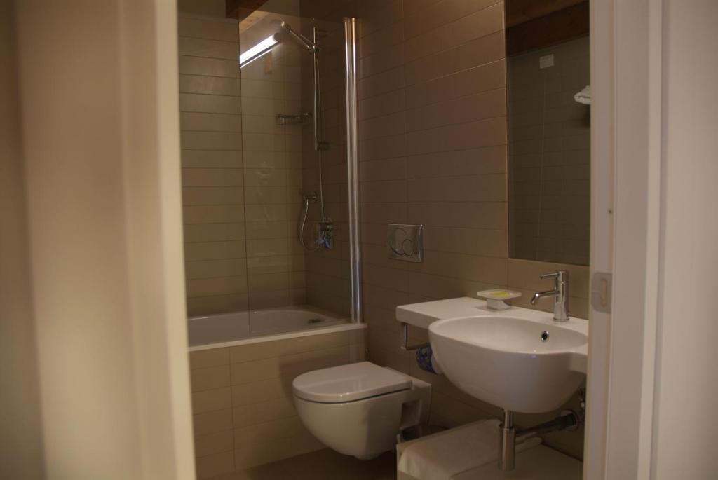 Avellino Historic 3*