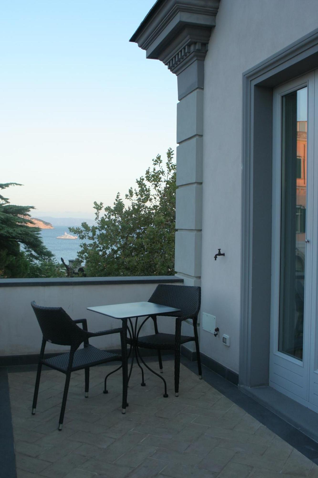 Aparthotel Avellino Historic