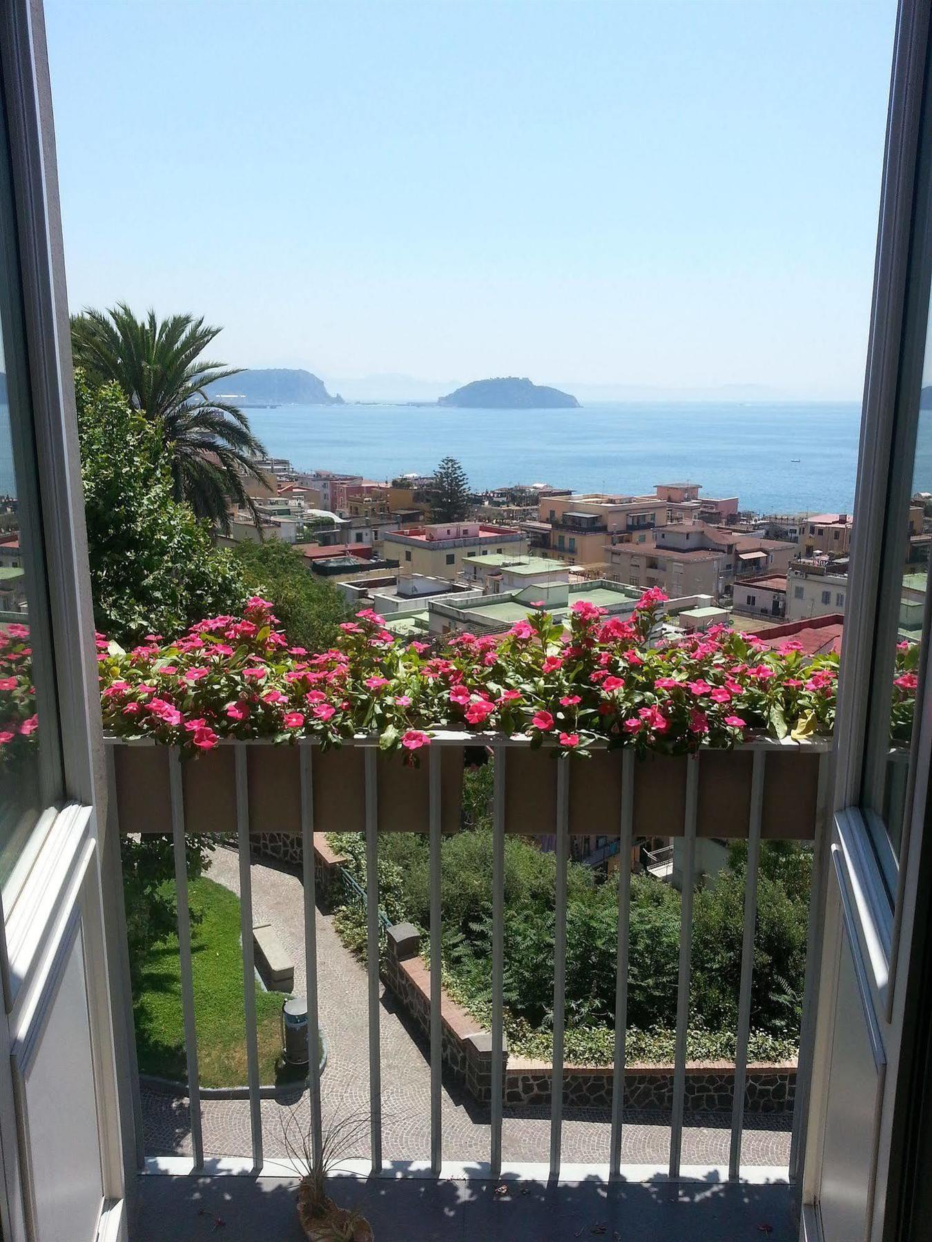 Avellino Historic Aparthotel Pozzuoli